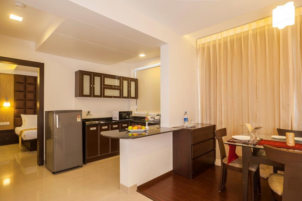 Vinstar Serviced Apartments Хинджевади Екстериор снимка