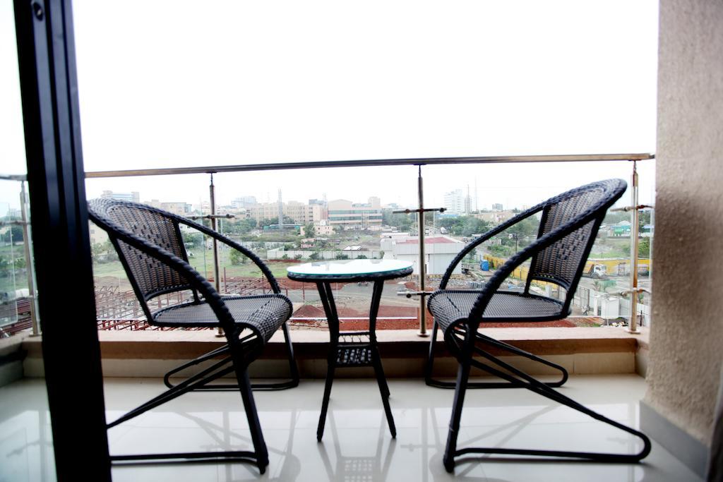 Vinstar Serviced Apartments Хинджевади Екстериор снимка