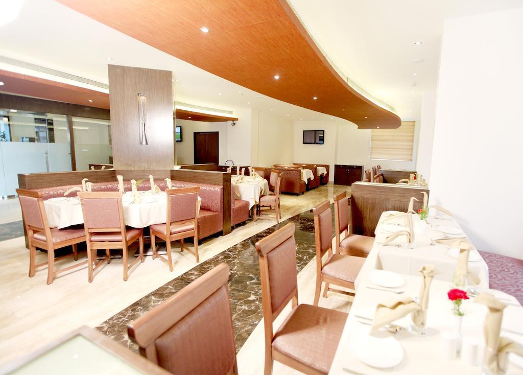 Vinstar Serviced Apartments Хинджевади Екстериор снимка